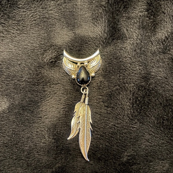 Navajo vintage Jewelry - Navajo vintage pendant sterling silver & Onyx-SIGNED